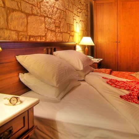 Alpen House Hotel & Suites Arachova Dış mekan fotoğraf