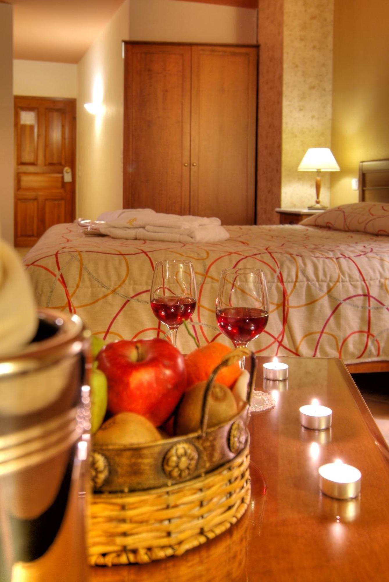 Alpen House Hotel & Suites Arachova Dış mekan fotoğraf